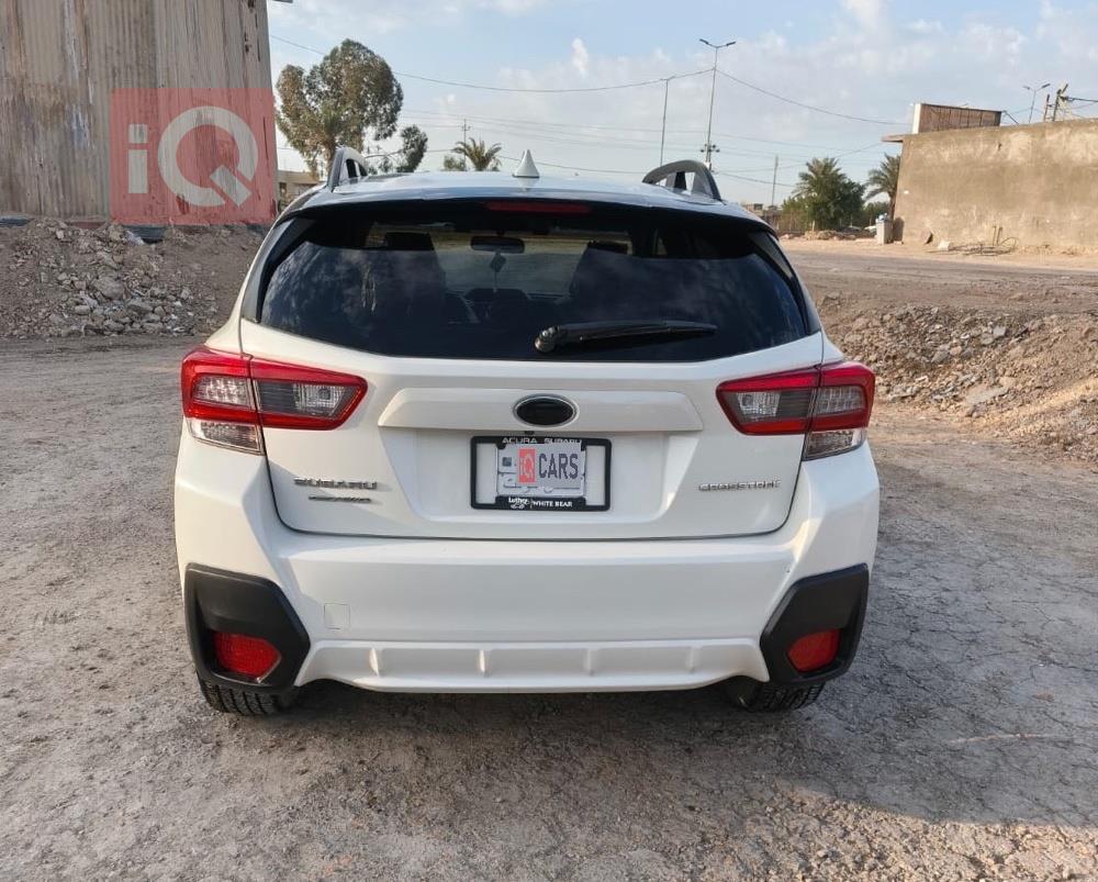 سوبارو كروس تريك